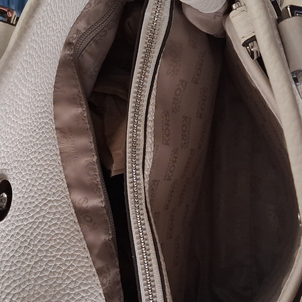 Michael Kors White With Silver Harware Satchel Bag - Large - Picture 9 of 16